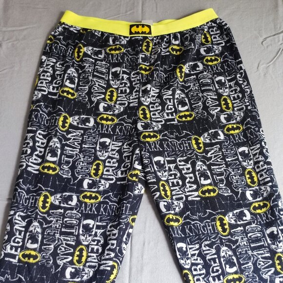 Batman pyjama pants boys size XL (16) black and yellow with graphic design - Picture 2 of 9